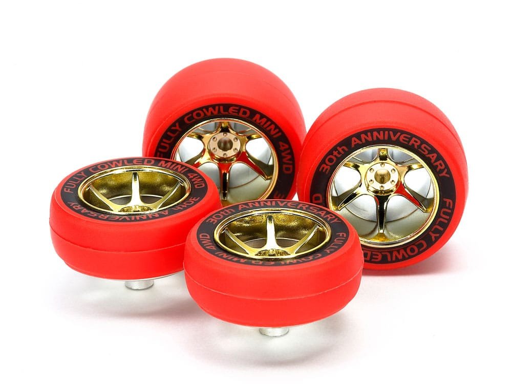 95665_1.jpg TAMIYA 95665 1/32 FULLY COWLED 30TH ANNIV. RED SLICK TIRES & GOLD COLOR PLATED WHEELS - Image 1